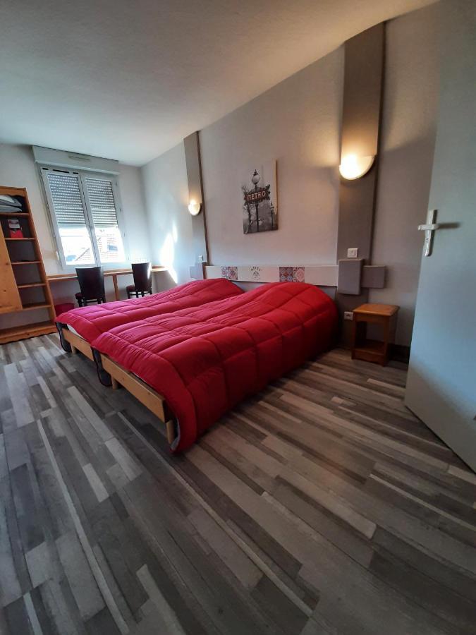 Hotel De La Vallee Ornans Zewnętrze zdjęcie