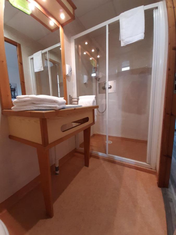 Hotel De La Vallee Ornans Zewnętrze zdjęcie