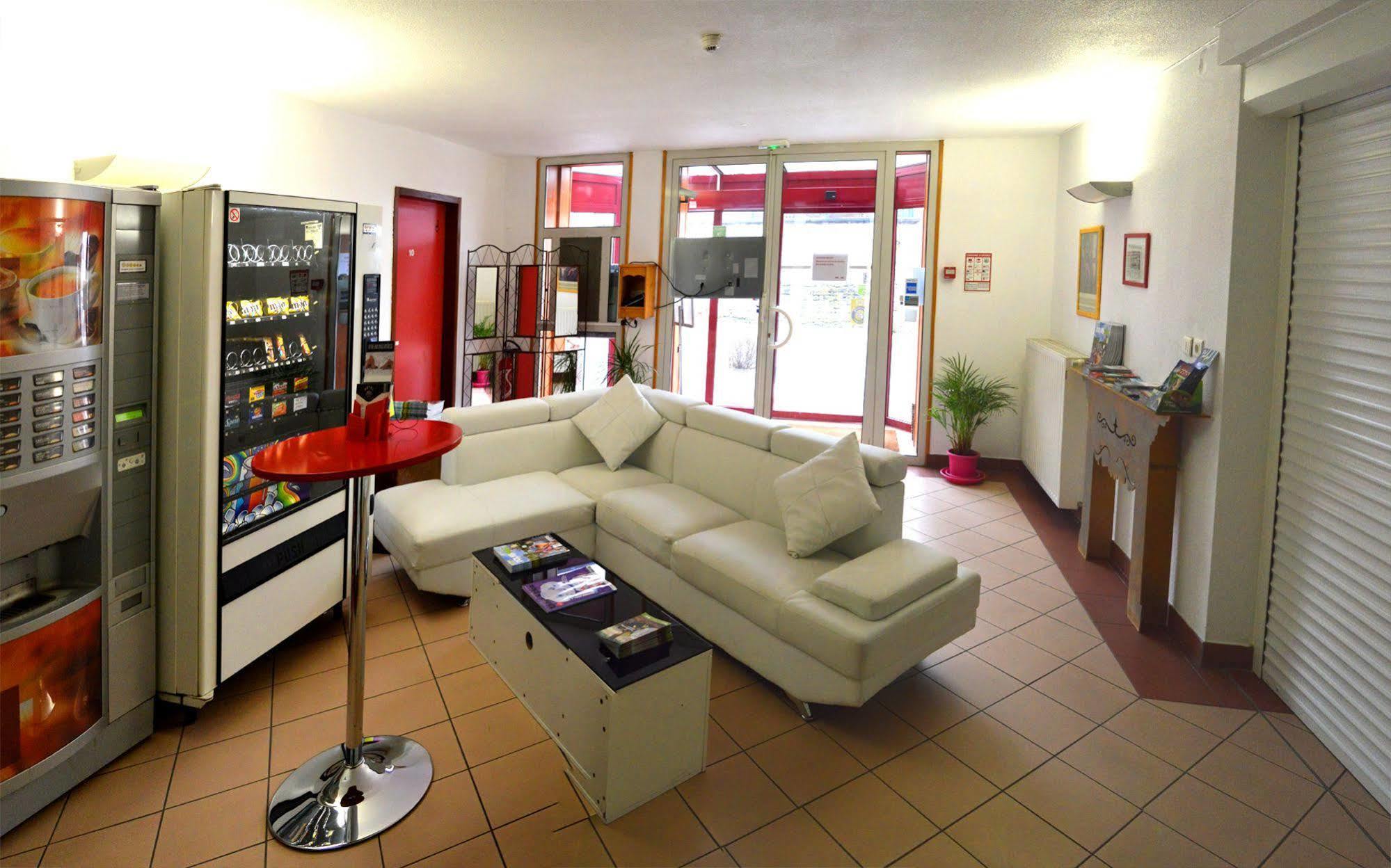Hotel De La Vallee Ornans Zewnętrze zdjęcie